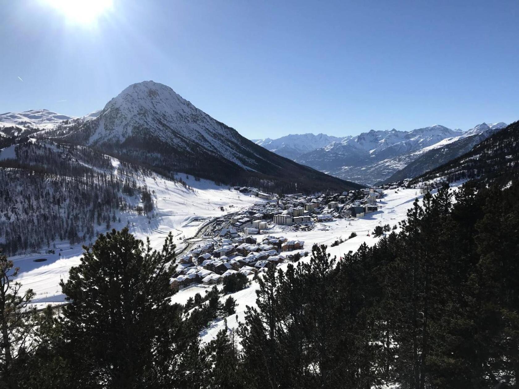 Residence Anges - Grand Studio Coin Montagne Sur Les Pistes - Balcon - Belle 424 Montgenèvre Eksteriør billede